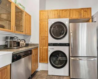 Fresh Pond Chateau Newly Renovated Bright & Cozy - Oak Bluffs - 6