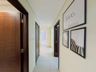 1702 - Boulevard Centre T2, - 1