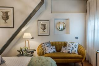 Dorina Penthouse 2 bedrooms 2 bathrooms in Lucca - 1