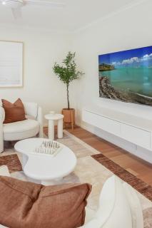 Urban Getaway Bargara Central - 3