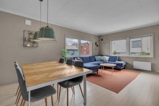 Modern two bedroom apartment close to city center - 6