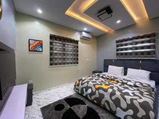 Cozy Luxury Apartments - Sagamu - 1