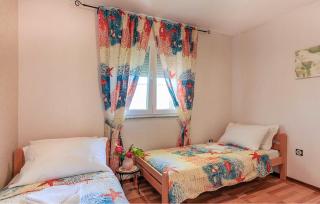 4 Bedroom Gorgeous Apartment In Medulin - Medulin (Medolino) - 2
