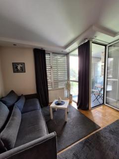 Apartment Temple 11 - 6