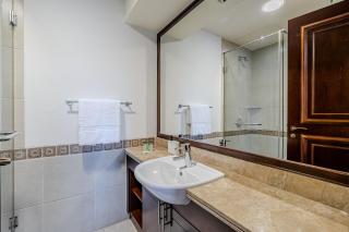 Stylish 2 bedroom apartment with Maid Room I Fairmont South Residence I Palm Jumeirah - Dubai - 8