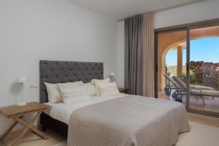 Serene 3-Bedroom with Sea and Sunset Views - Estepona - 4