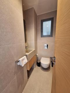 Deluxe Seafront - 2 Bed - Limassol - 2