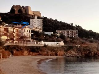 Precioso apartamento con vistas espectaculares de la Bahia Roses AV-48 - Roses - 1