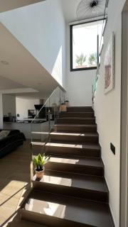 Villa con piscina y vistas canal AV-44 - 1