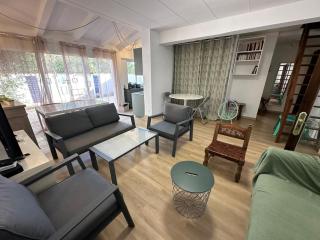 Casa cerca de la playa con piscina comunitaria AV-51 - 0