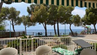 Apartamento con acceso directo a la playa AV-39 - 1