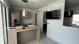 Precioso estudio al lado playa AV-63 - 1