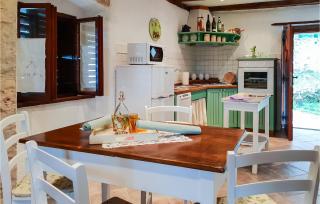 2 Bedroom Cozy Home In Lovran - 6