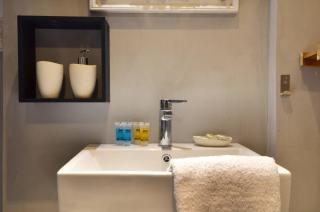 A modern rustic cosy apartment at the foot of Mount Lycabettus - Atenas - 3