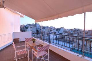 A minimal retire at Kypseli with an amazing view - Atene - 8