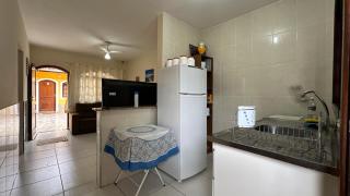 Casa espacosa com churrasq e WiFi a 400m da praia - Caraguatatuba - 8
