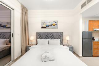 FIRST CLASS Studio Cozy & Chic Retreat - 3