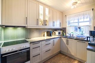 Cozy apartment in the city center - Leknes - 8
