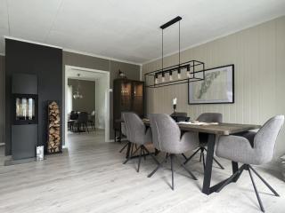 Mountain Peak Retreat - 9