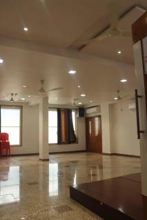 Pravin Plaza - Shāhāda - 2