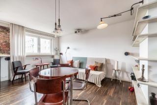 Artist studio Mokotow - 12 minutes center - Warschau - 1