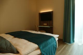 Meyn's Apartments - 8