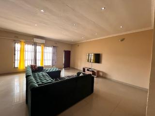 Salama Apartments Begonia Street - 6