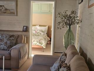 Queen Anne Cottage - 4