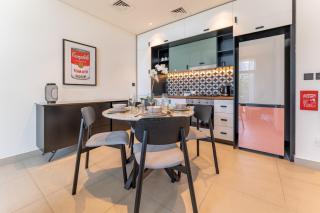 Peaceful Locale 2BR with Pool View, Collective Tower 2, Dubai Hills Estate By Deluxe Holiday Homes - 4