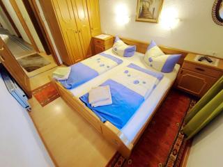 Group Holiday Home in Hippach with dreamy views - Hippach - 5
