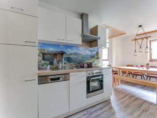 detached modern holiday home with sauna in the Salzburgerland - Bruck an der Großglocknerstraße - 1