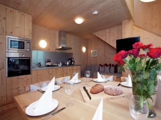Grand Apartment in Mayrhofen with Infrared Sauna & Artistic Interiors - Ramsau im Zillertal - 6