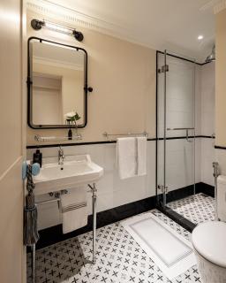 2BR Cozy City View CBD Sudirman Park Apartment, Positano House Design - 1