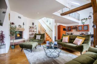 Duplex 165m2 with VIEWS only 30 Seconds to Charles Bridge - Prague - 0