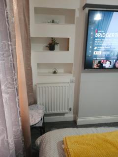 Lux Home - Dagenham - 9