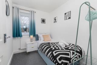 Contractor Friendly House with 9 beds - Sheffield - 4