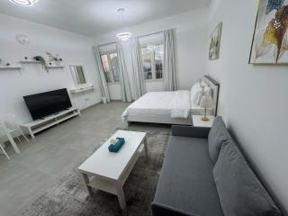 England Cluster International City - Bright,Spacious and Well Furnished Studio - 3