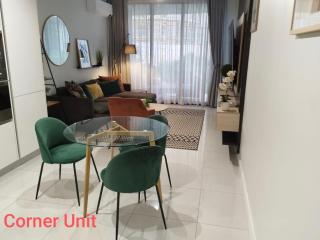 Stylish Modern 2BR in Waterfall Ellipse - Sleeps 4 - Fast WiFi - Secure Parking - 2