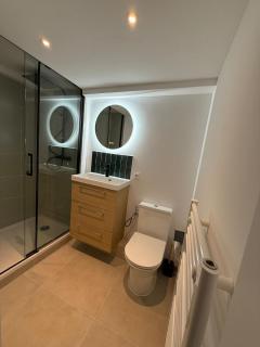 Gare Montparnasse,gorgeous1 bedroom,close to Eiffel tour,center , stuning place - París - 5