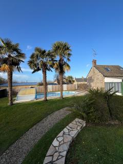 La p'tite maison de cerisel avec piscine privée - 0