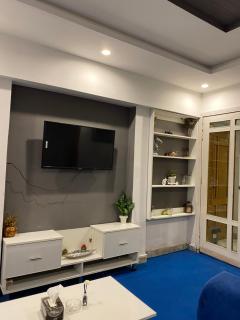 Luxury Apartment in F-10 Markaz - 7