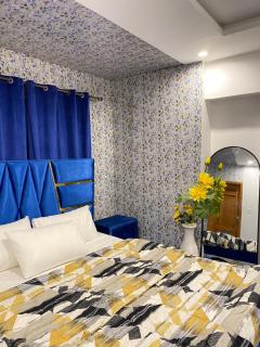 Luxury Apartment in F-10 Markaz - 6