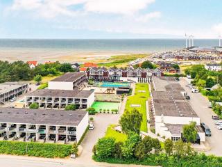 4 person holiday home on a holiday park in Glesborg - Glesborg - 7