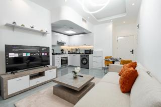 Dubai Marina - 1 BHK Stunning Apartment - 9