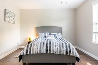 Stylish and Cozy Retreat - 4