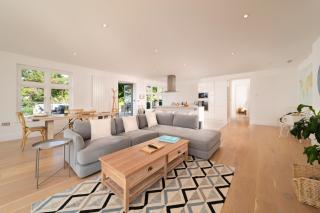 Ocean Terrace, Luxury Family Apt, Sea view and Terrace, 2 BR, Parking - Lynmouth - 2