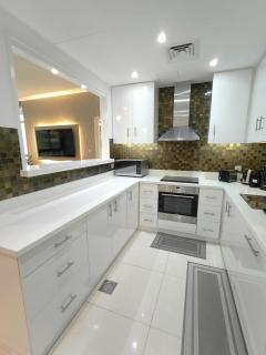 Marina Bliss Luxe Stay with Waterfront and Palm Views - 2