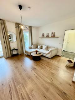 FeWo-Palmtrees 3 - Große und moderne 2 Zimmerwohnung mit Süd-West Balkon in Gladbeck-Mitte nähe Movie Park und Arena AufSchalke - 7