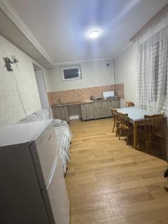 Family Guest House - Bakuriani - 8