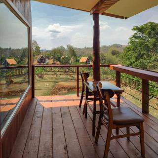 Greenhouse Retreat - 2